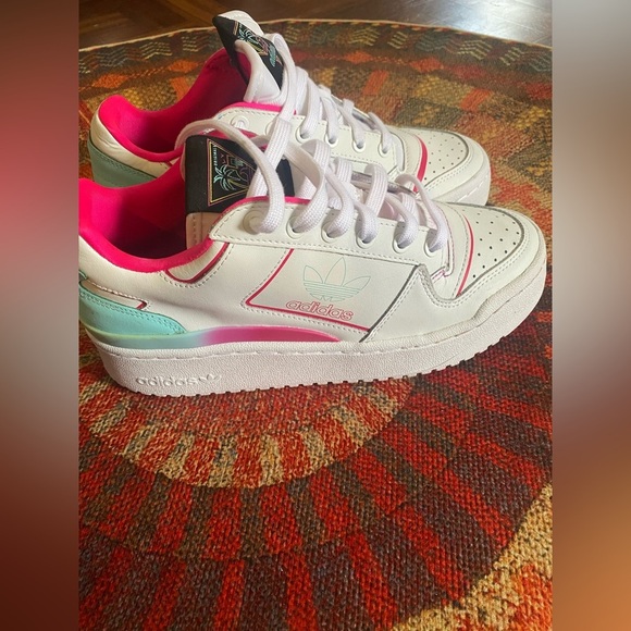 Adidas Women's forum sneakers - Picture 4 of 16